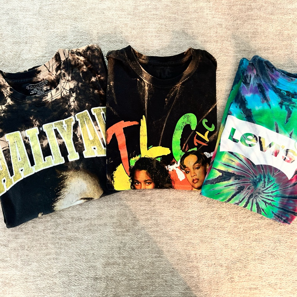 Levi, Aaliyah, and TLC shirts, lot of 3!